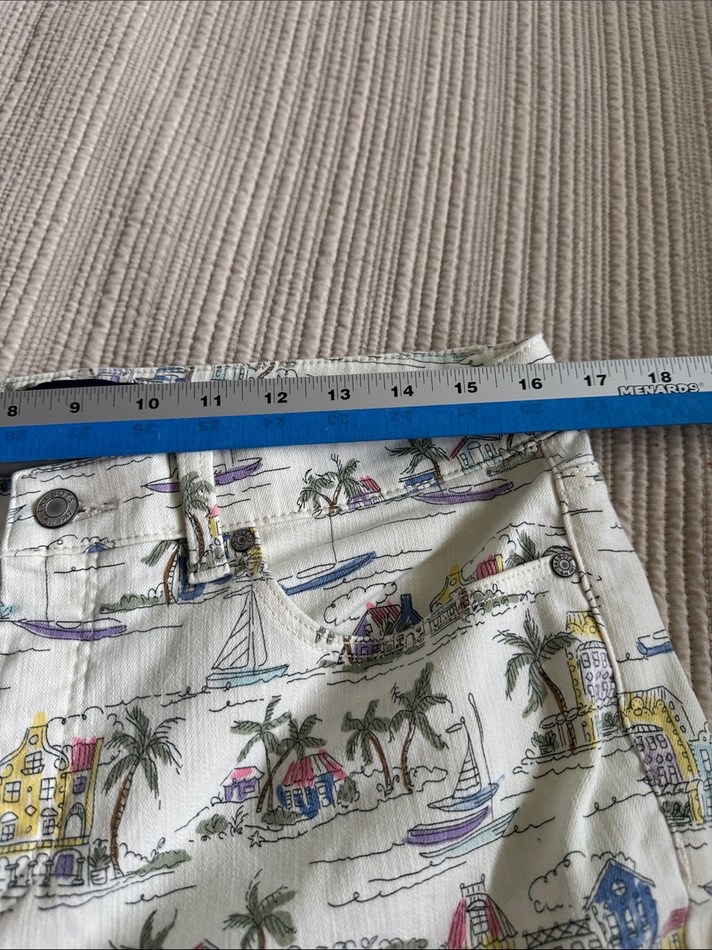 Talbots White Printed Cotton capris with Pastel Scenic Print - Picture 4 of 9